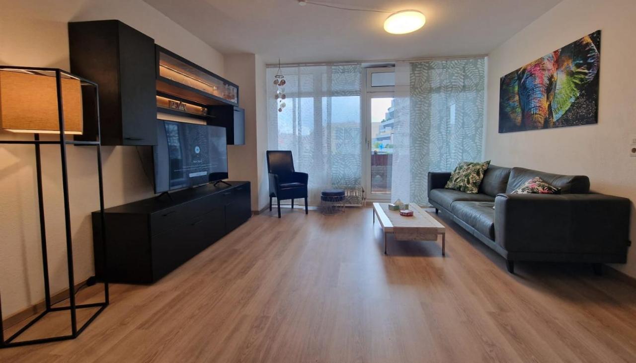 Hafenperle Ferienwohnung Am Alten Stadthafen In Oldenburg - Zentrale City Lage Exterior photo